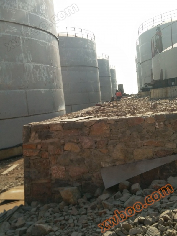 Instalace nádrží z nerezové oceli